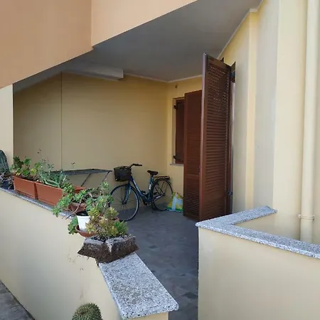 Alma House Apartment *